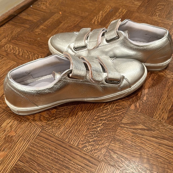 Men’s silver leather sneakers - Picture 4 of 4